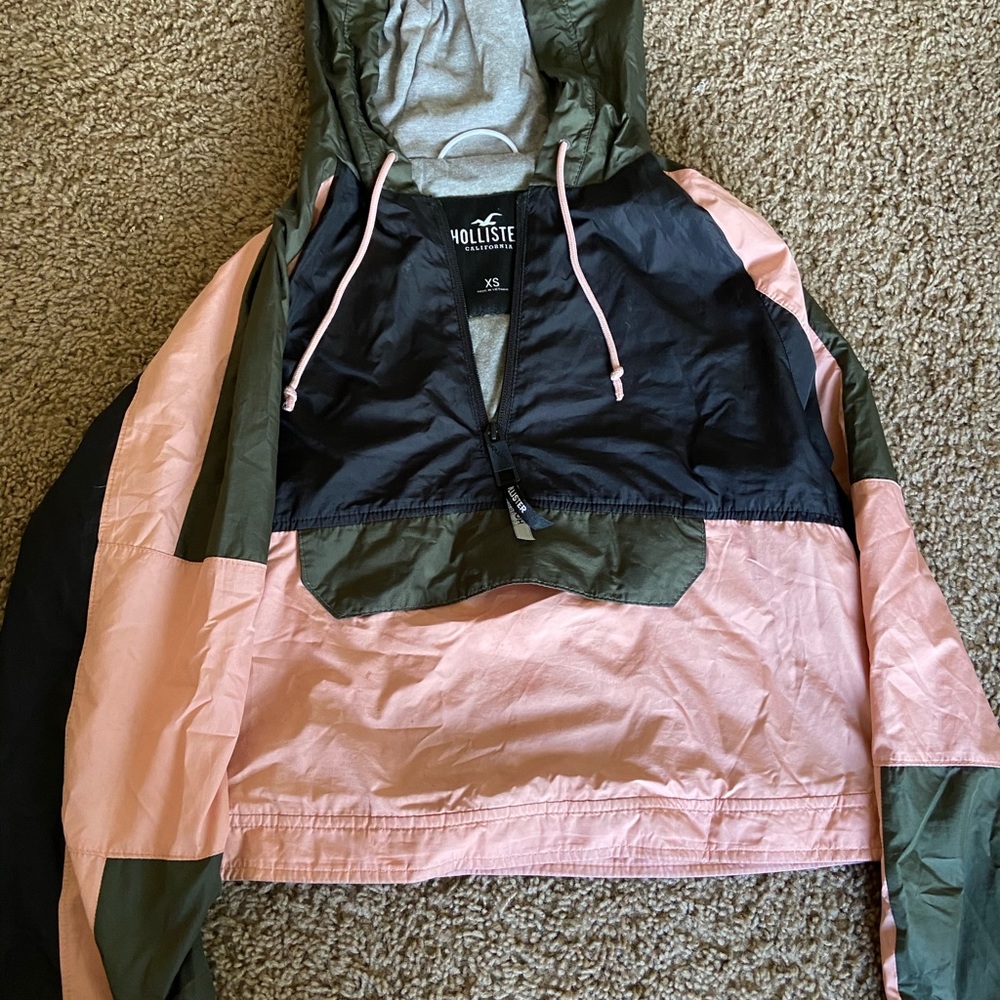 Hollister wind breaker
